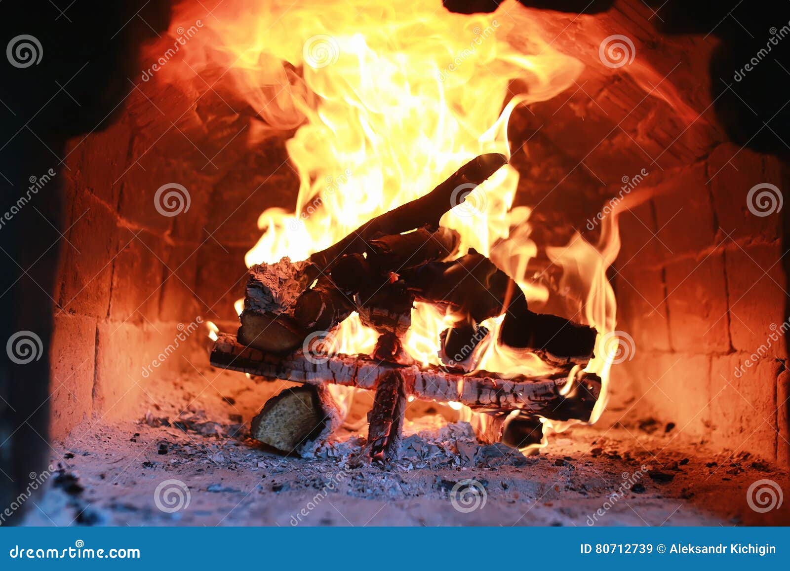 Flame fire in the oven stock image. Image of bake, italian 80712739