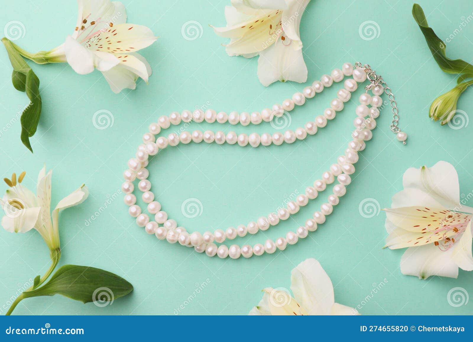 Premium Photo | White flowers, pearls necklace, perfume, greeting card on  white.accessories and flowers. online shopping or dating concept with copy  space.