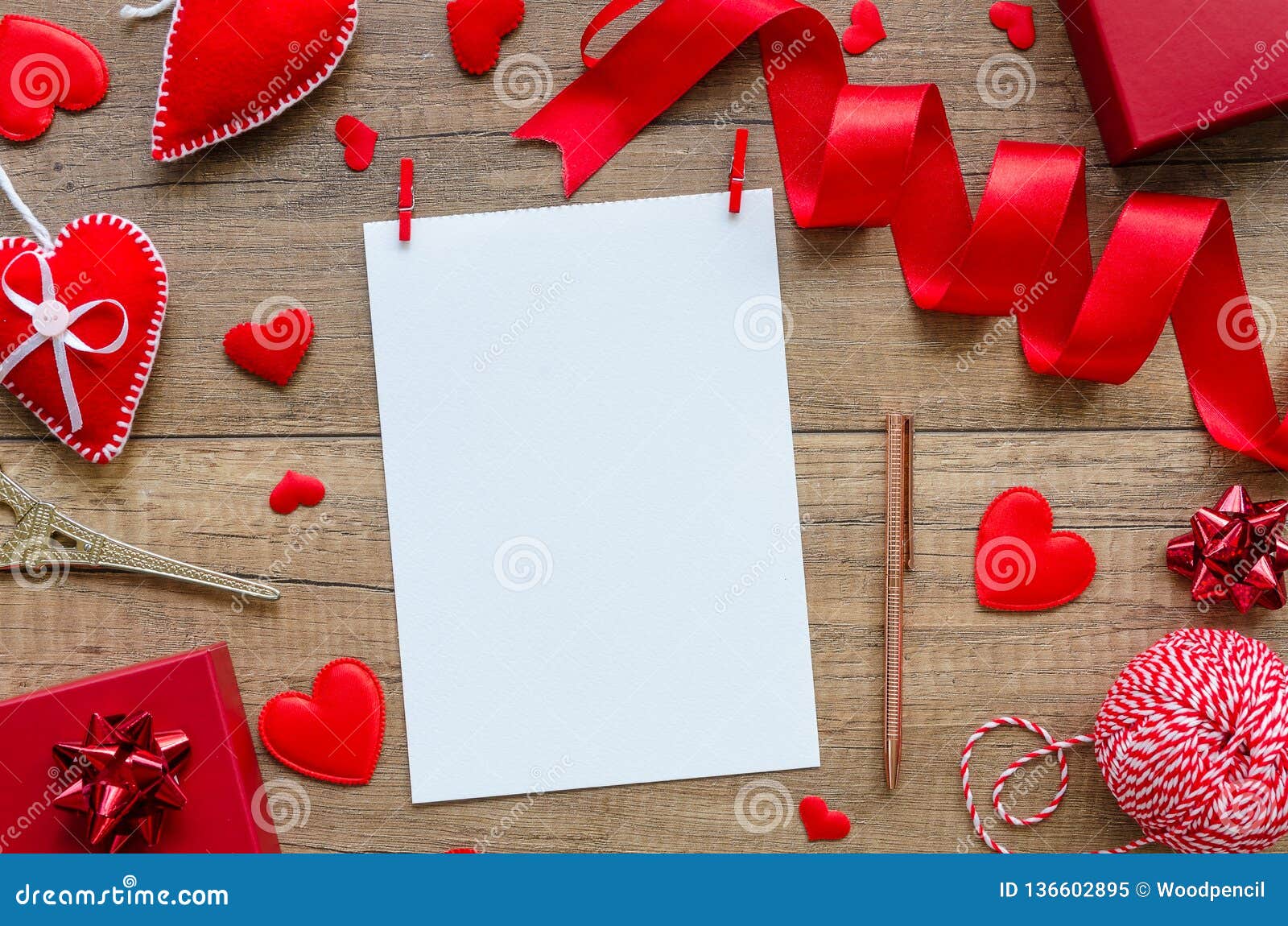 Flat Lay Mockup Template Blank Paper for Greeting Card for Valentine`s ...
