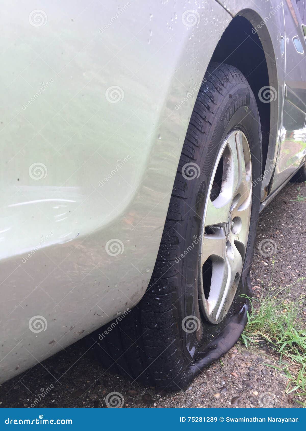 Flat tire editorial stock image. Image of tire, help 75281289