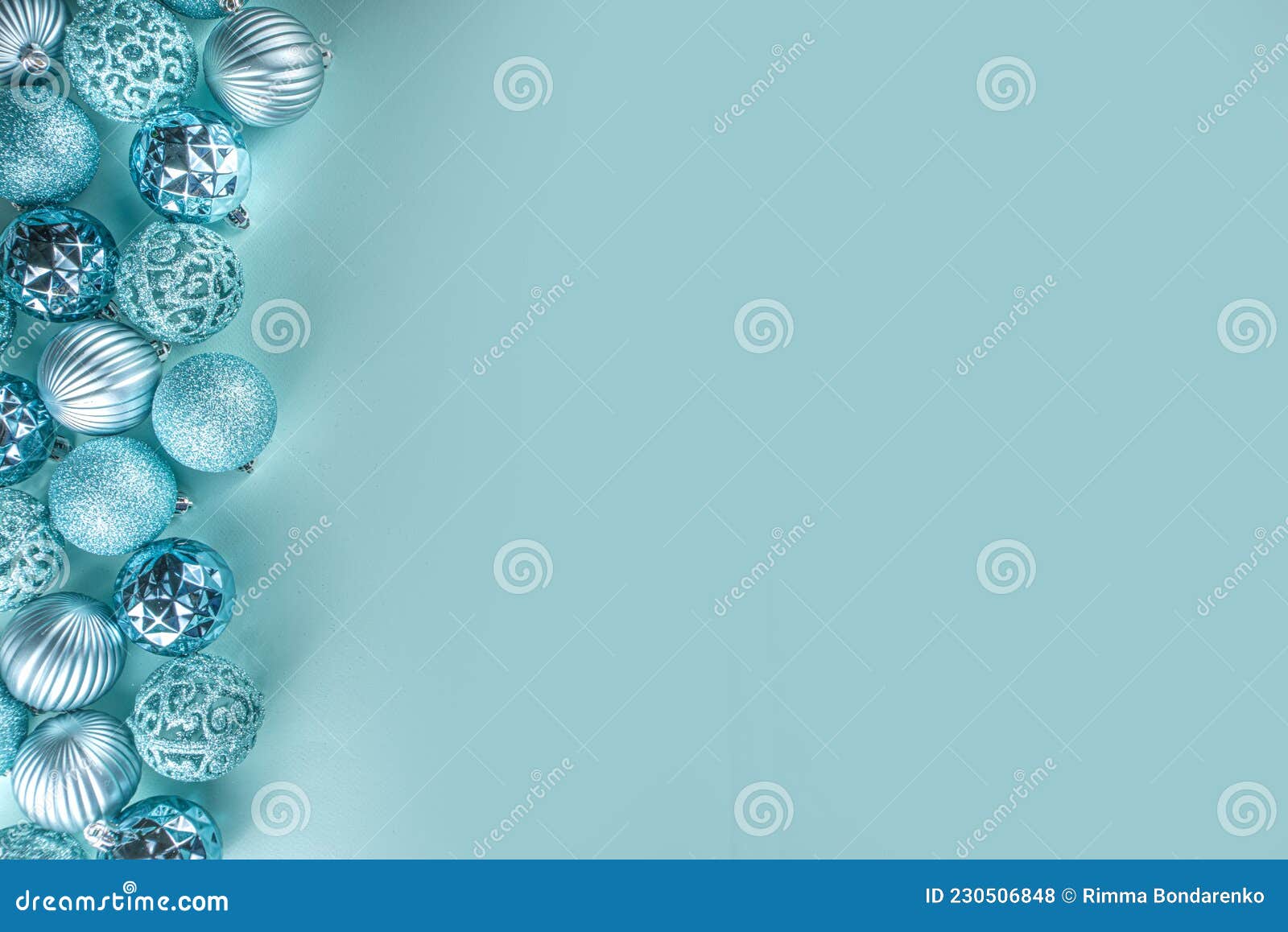 bovenstaand bezig Derbevilletest Flatlay Met Blauwe Kerstballen Stock Foto - Image of achtergrond, december:  230506848