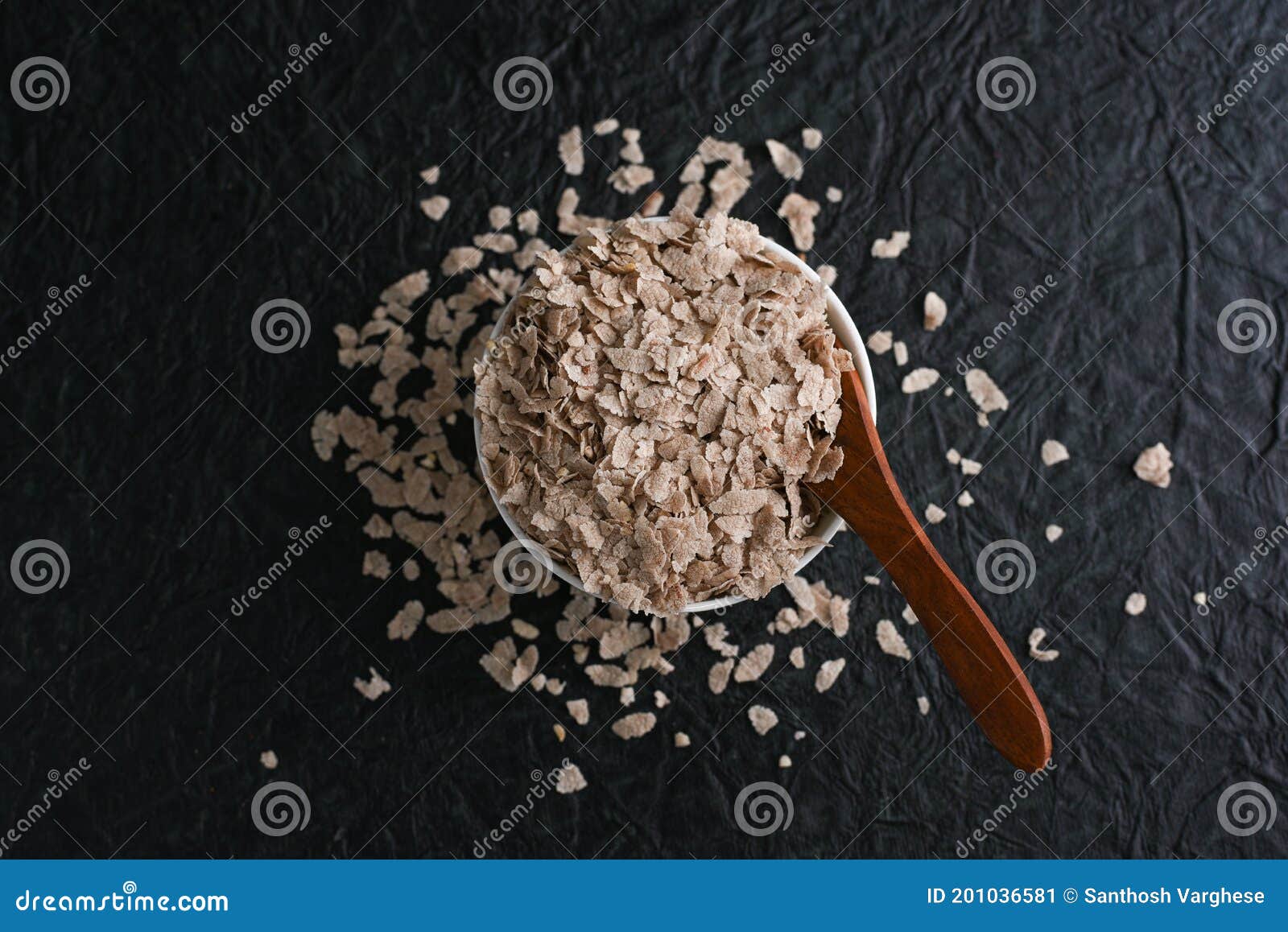 flattened rice or aval used to make kerala breakfast aval upma or pohe