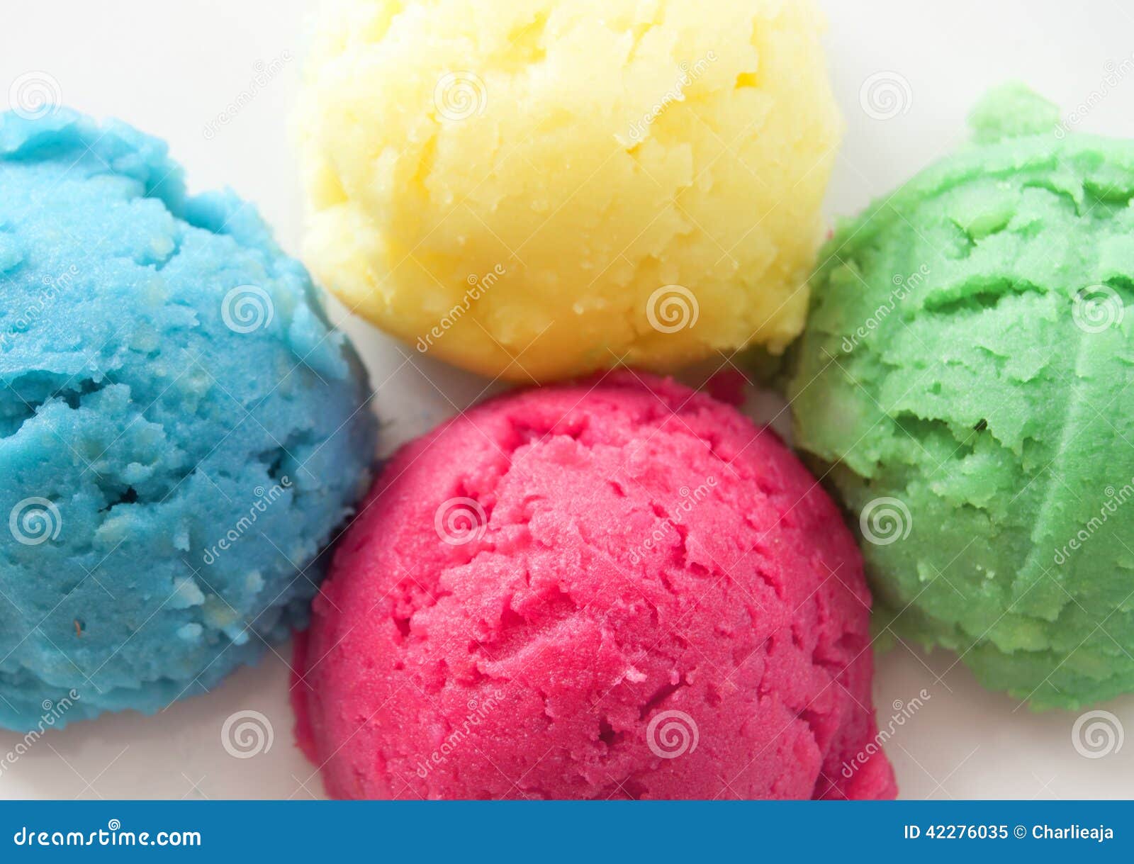 flavored ice cream scoops