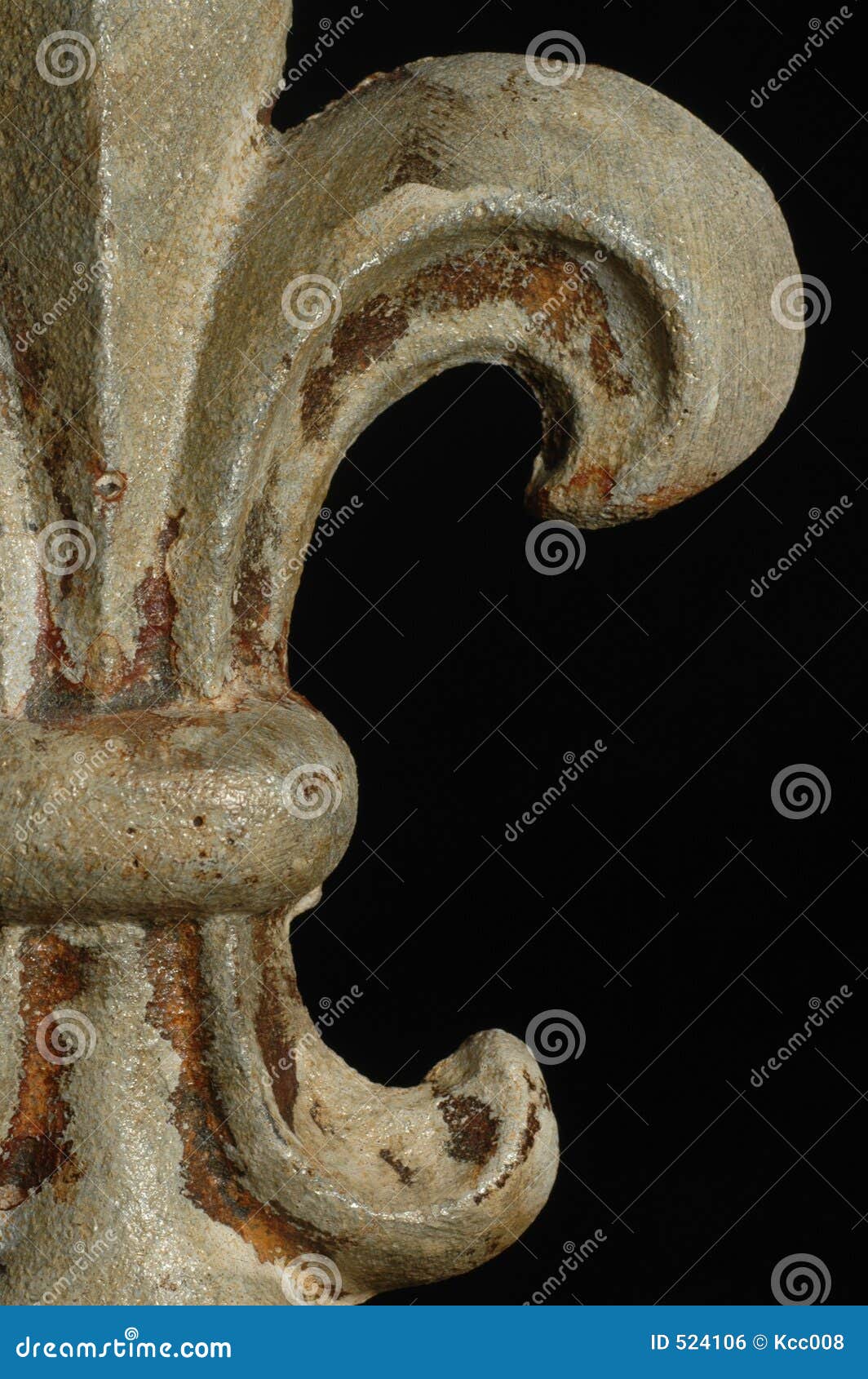 fleur-de-lis detail