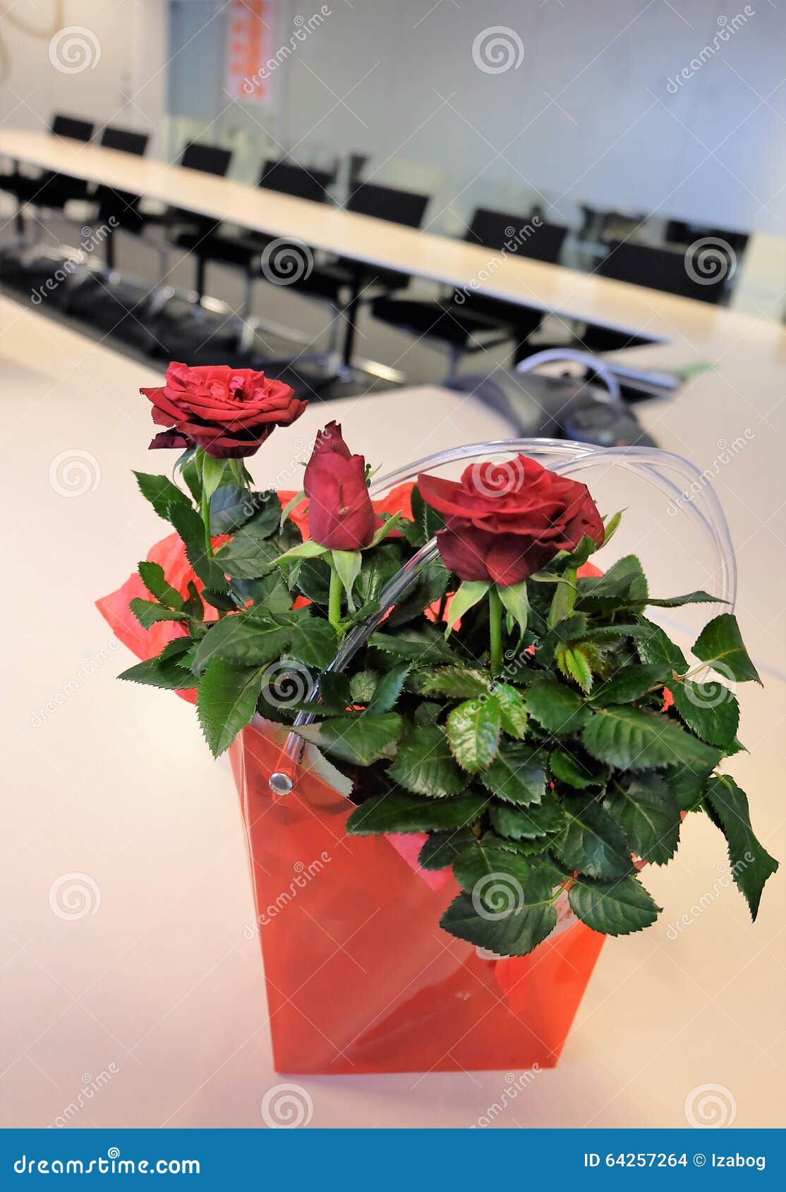 Fleurs Dans Le Lieu De Réunion Photo Stock Image Du