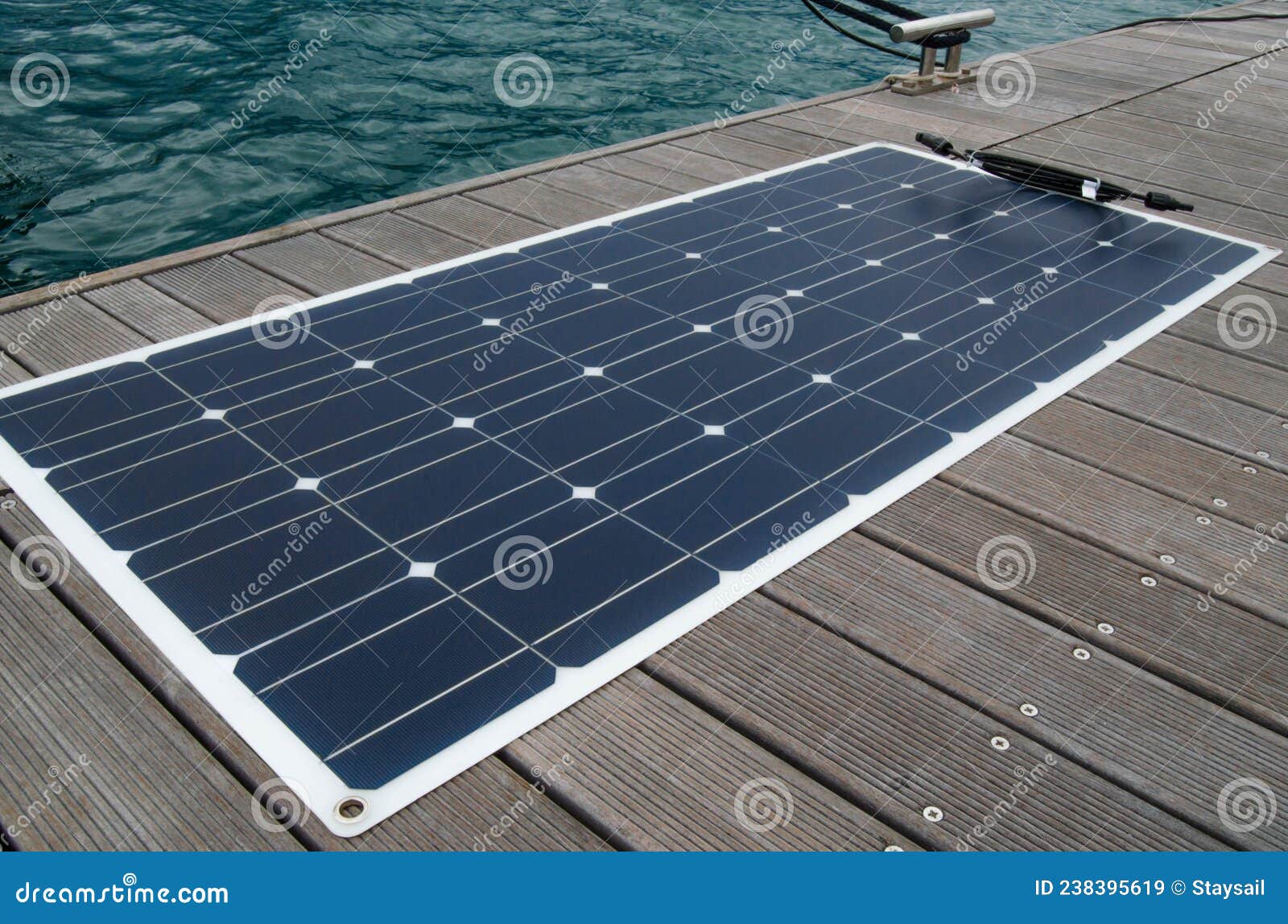 Flexible Polycrystalline Solar Panel for Yachts on the Berth Deck Stock