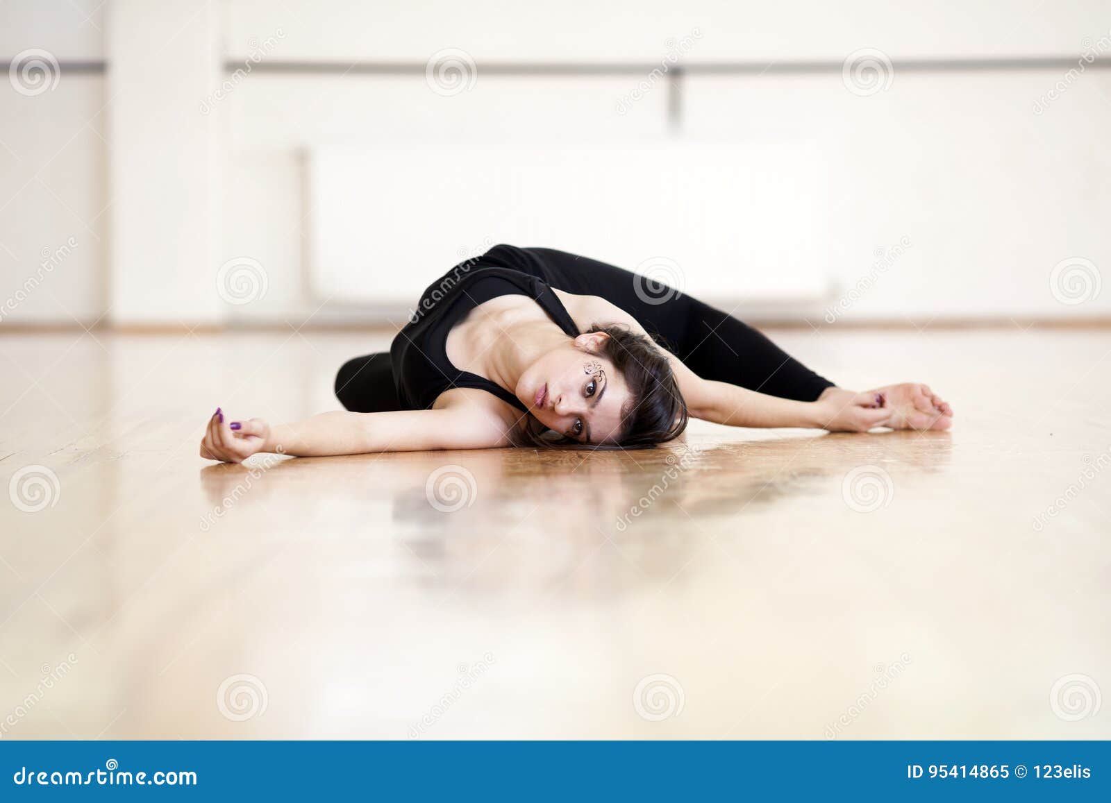 Flexible Woman stock image. Image of adult, sports, space - 95414865