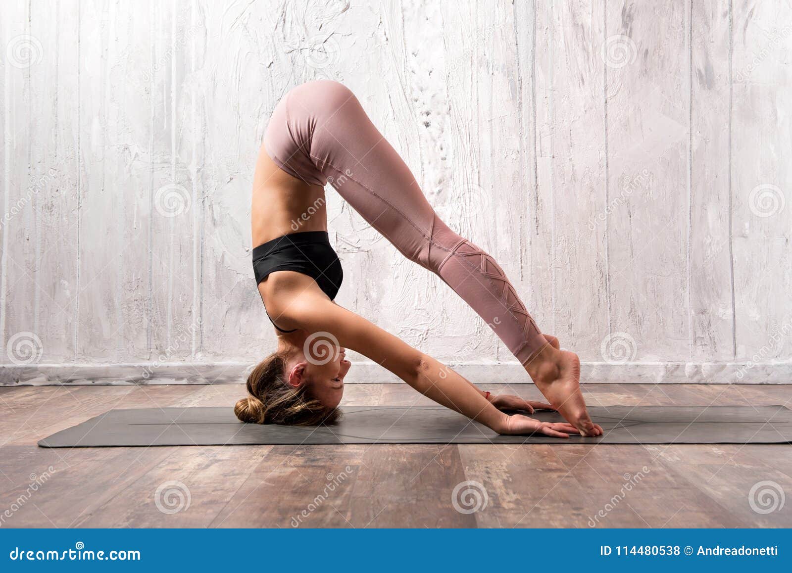 Using Props for Sirsasana - Headstand - Blog - Yogamatters