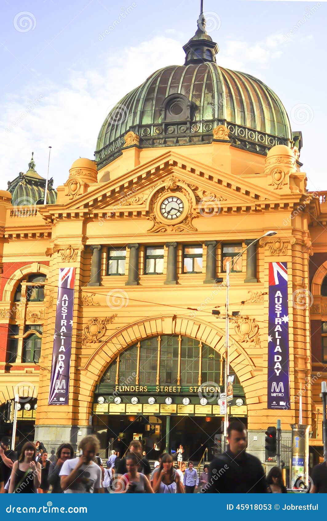 Flinders street station editorial stock photo. Image of person 45918053