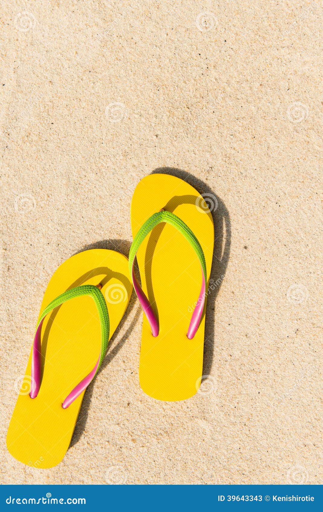 Flip flop on beach stock image. Image of background, sunlight - 39643343