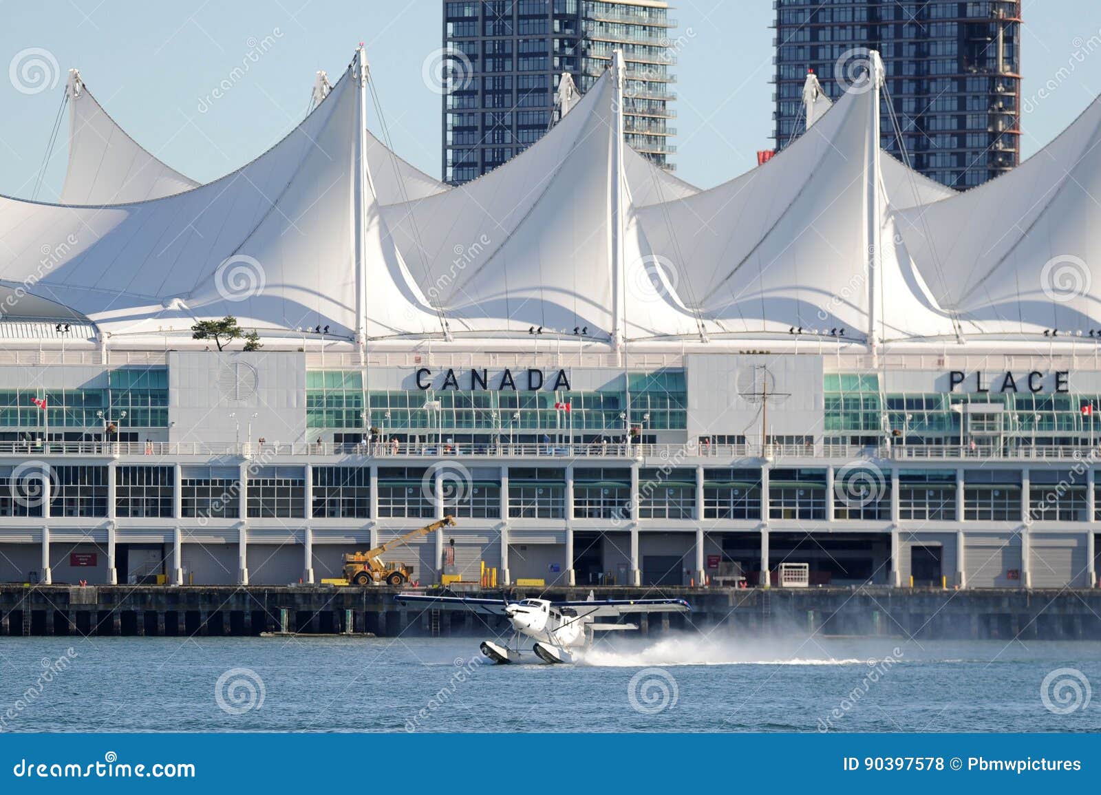 Float Plane Parked At A Tofino Dock, Vancouver Island Editorial Image