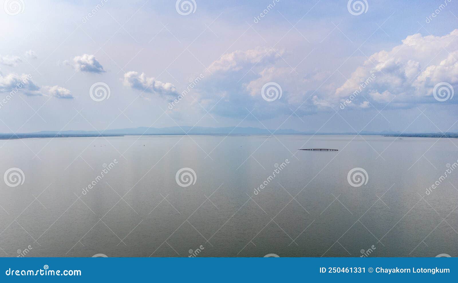 floating bridge that pops up in the middle of pa sak jolasid dam