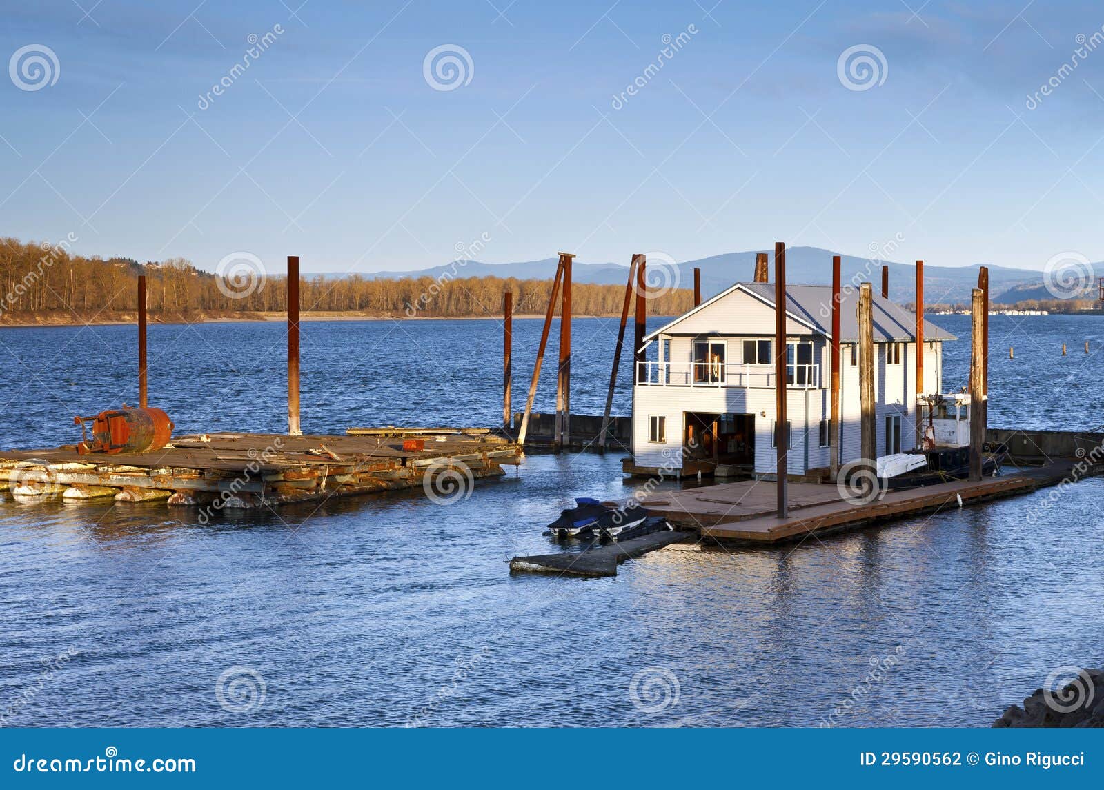 Floating House on the Columbia River. Stock Photo Image of oregon