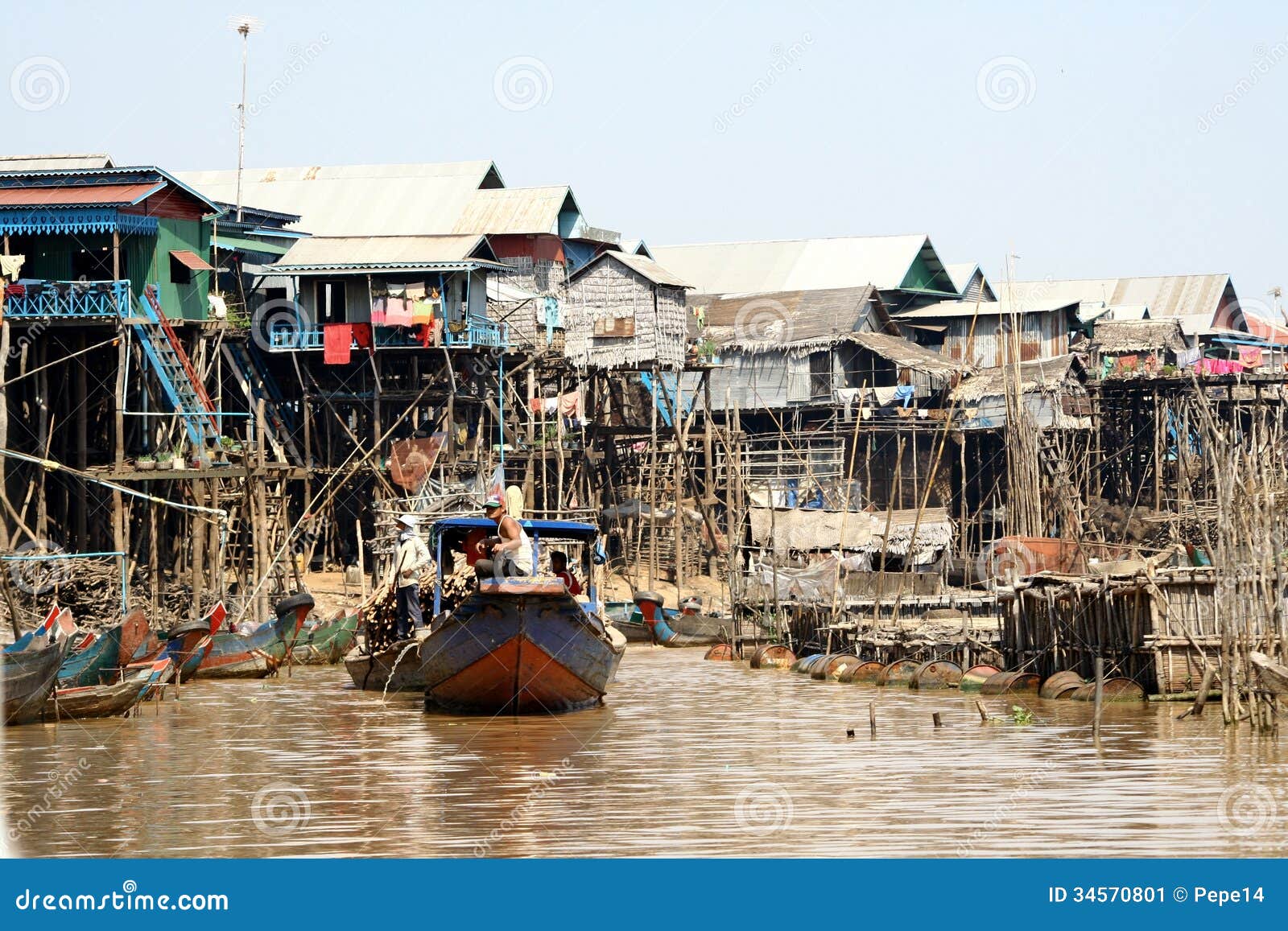 Floating Village In Cambodia Editorial Photo - Image: 34570801