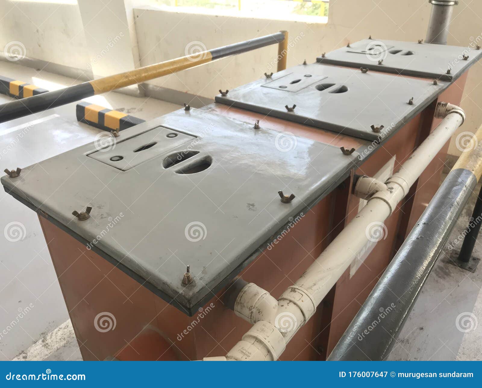 floor mounted three compartment grease interceptors to remove the oils fats and adhesive materials from the waste water coming