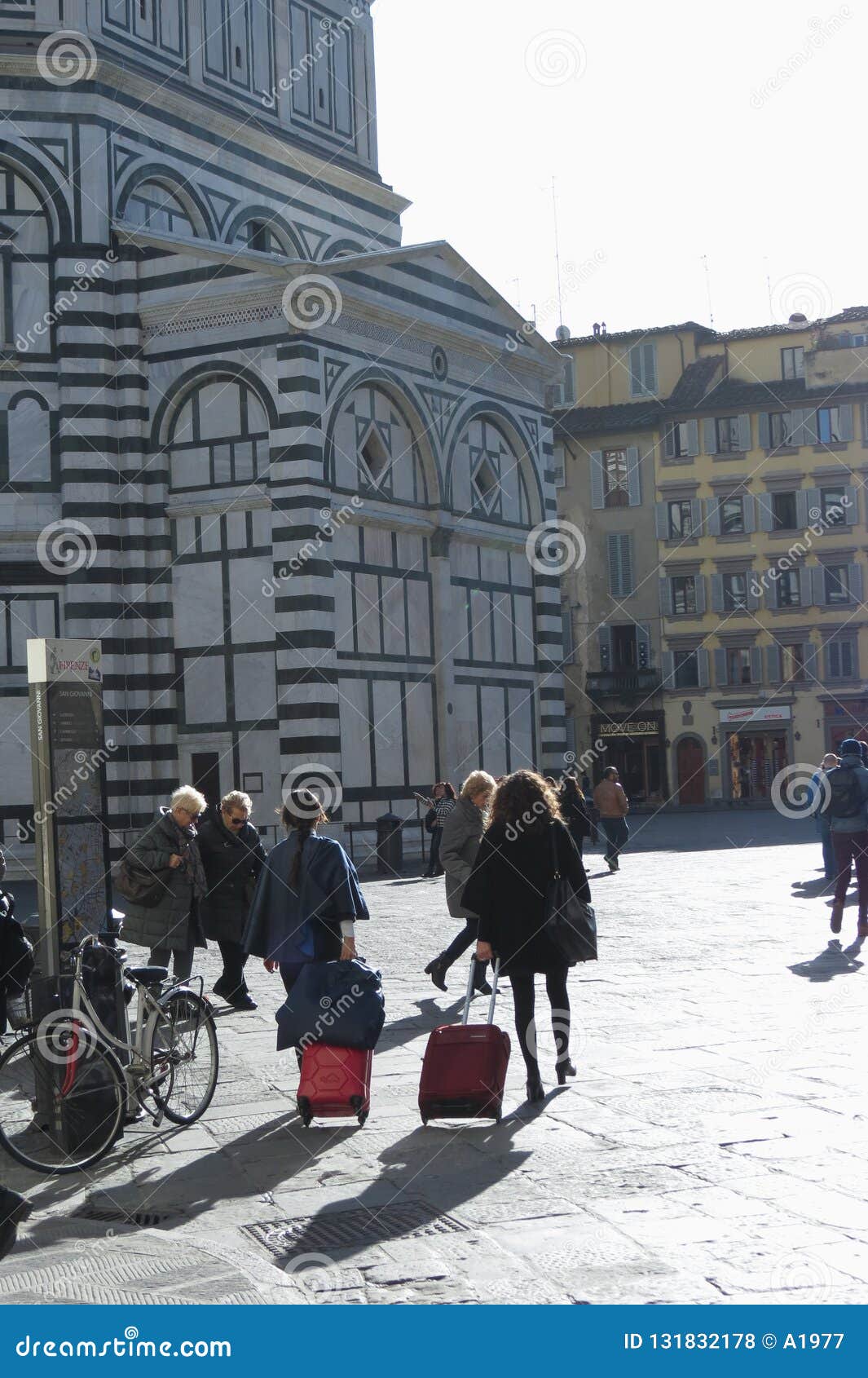 Tourists in Florence editorial stock photo. Image of toscana - 131832178