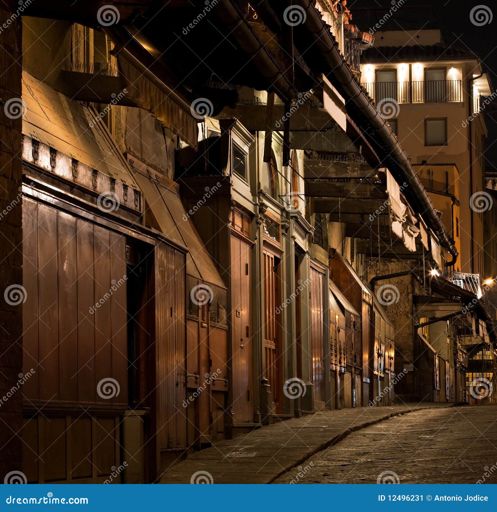 florence ponte vecchio jewelry shops