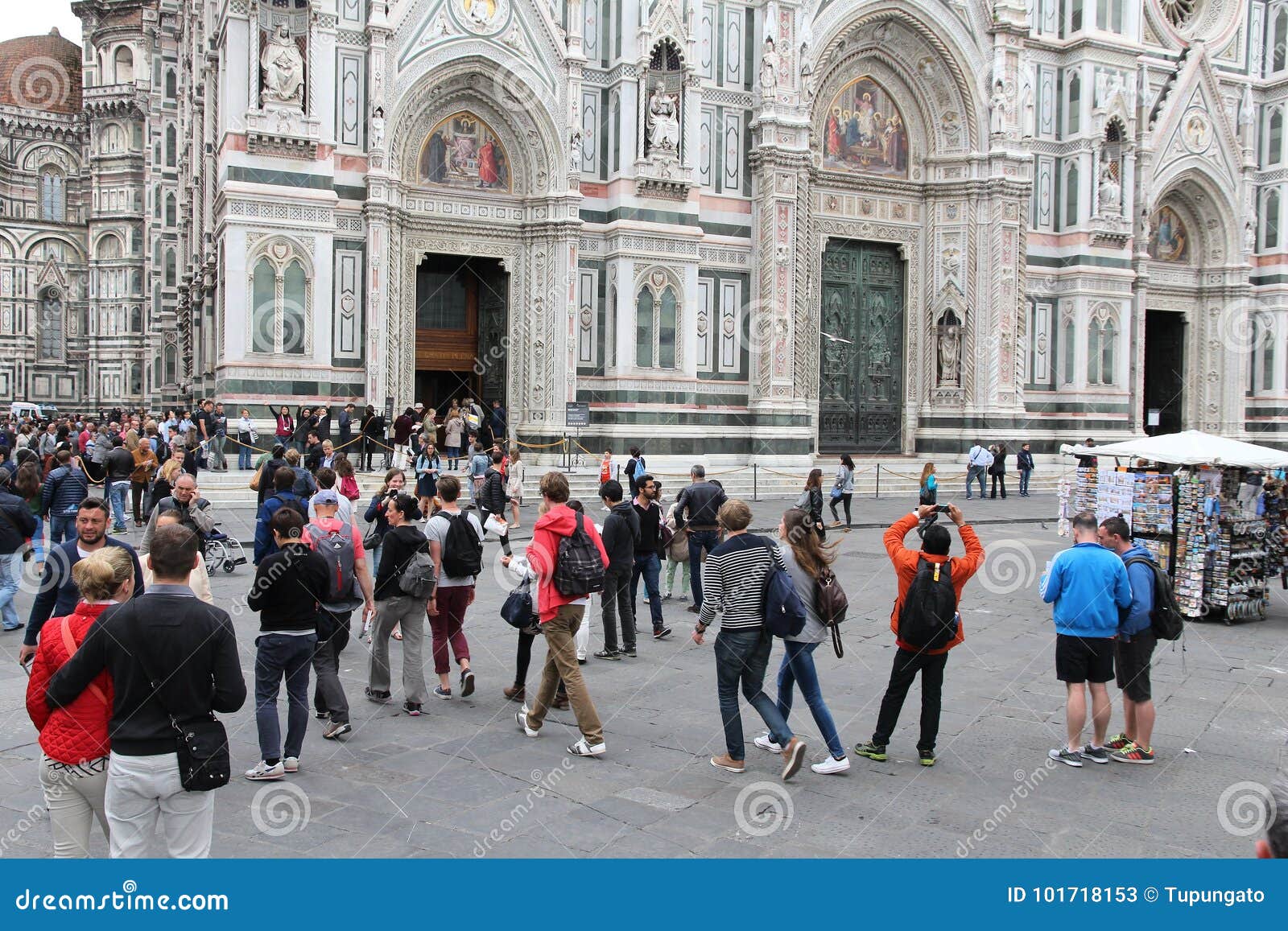 Florence tourists editorial stock photo. Image of tourists - 101718153