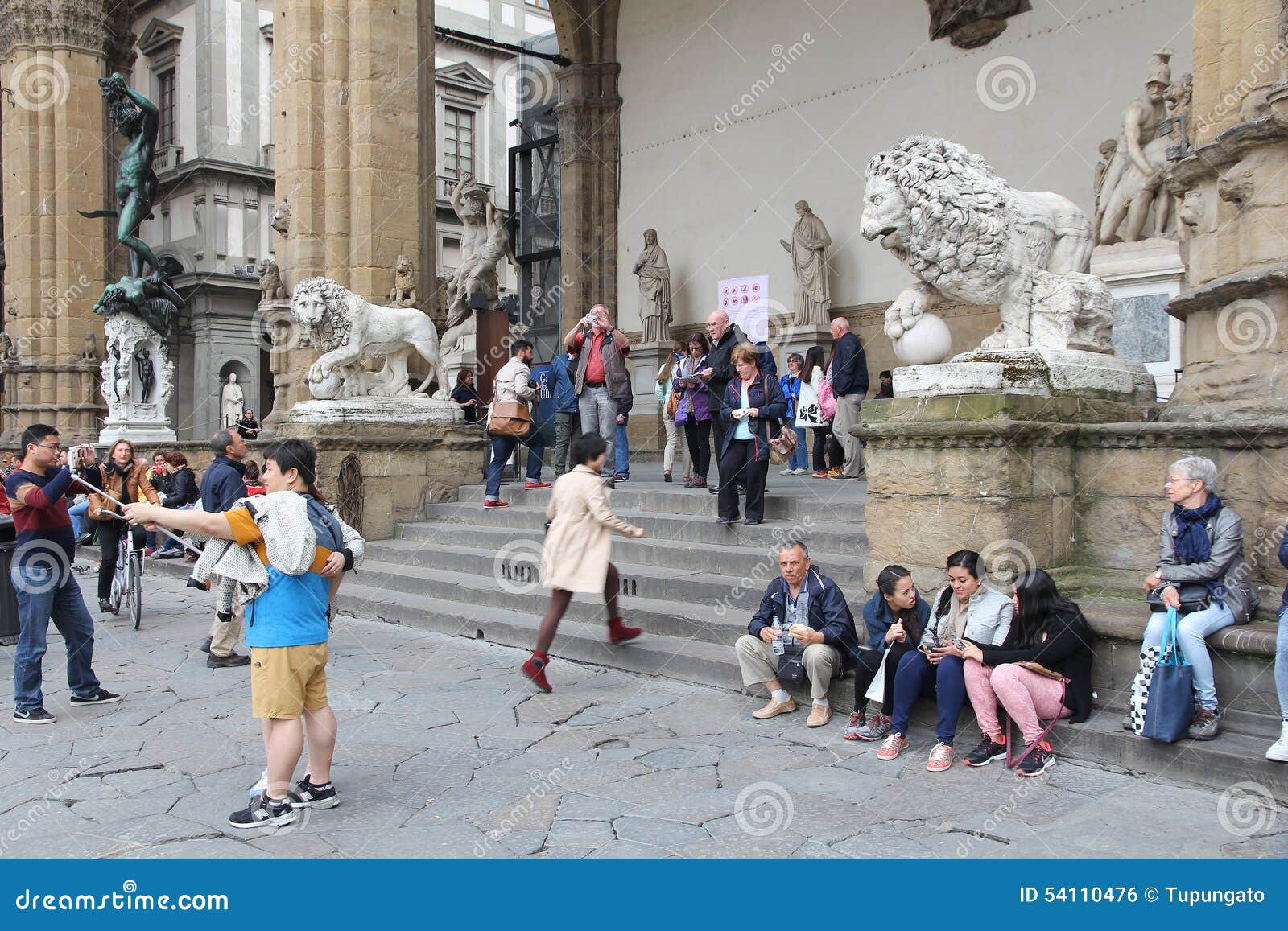 Florence tourists editorial photo. Image of tourist, travel - 54110476