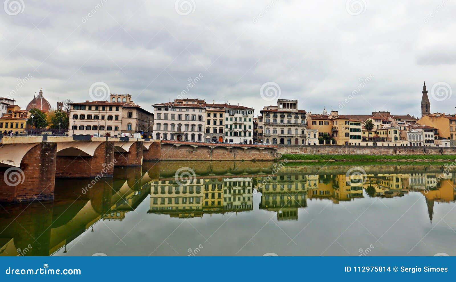 Florenz panoramisch. Panoramablick über Arno River, in Florenz, Toskana, Italien