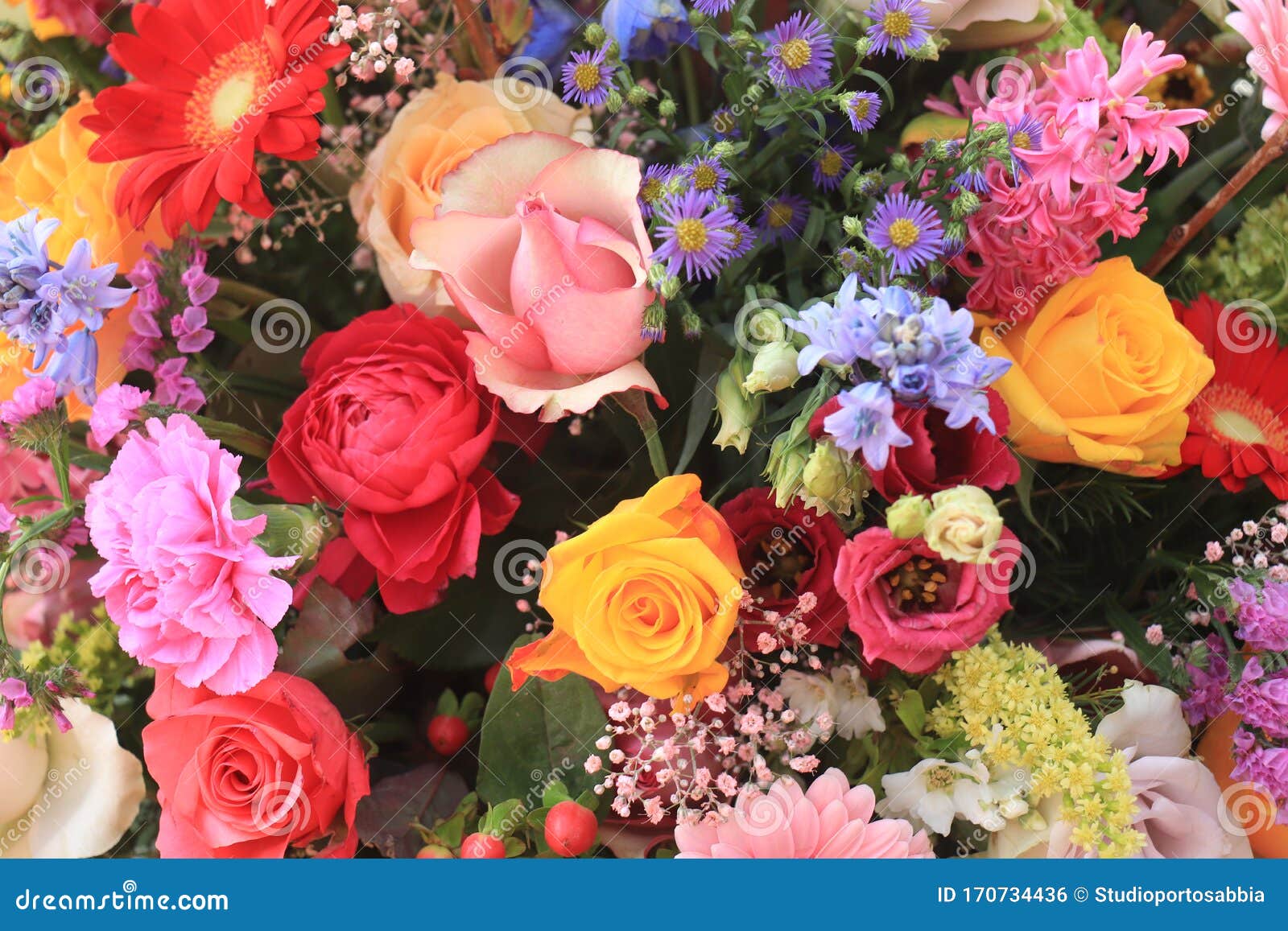 Flores de boda coloridas foto de archivo. Imagen de boda - 170734436