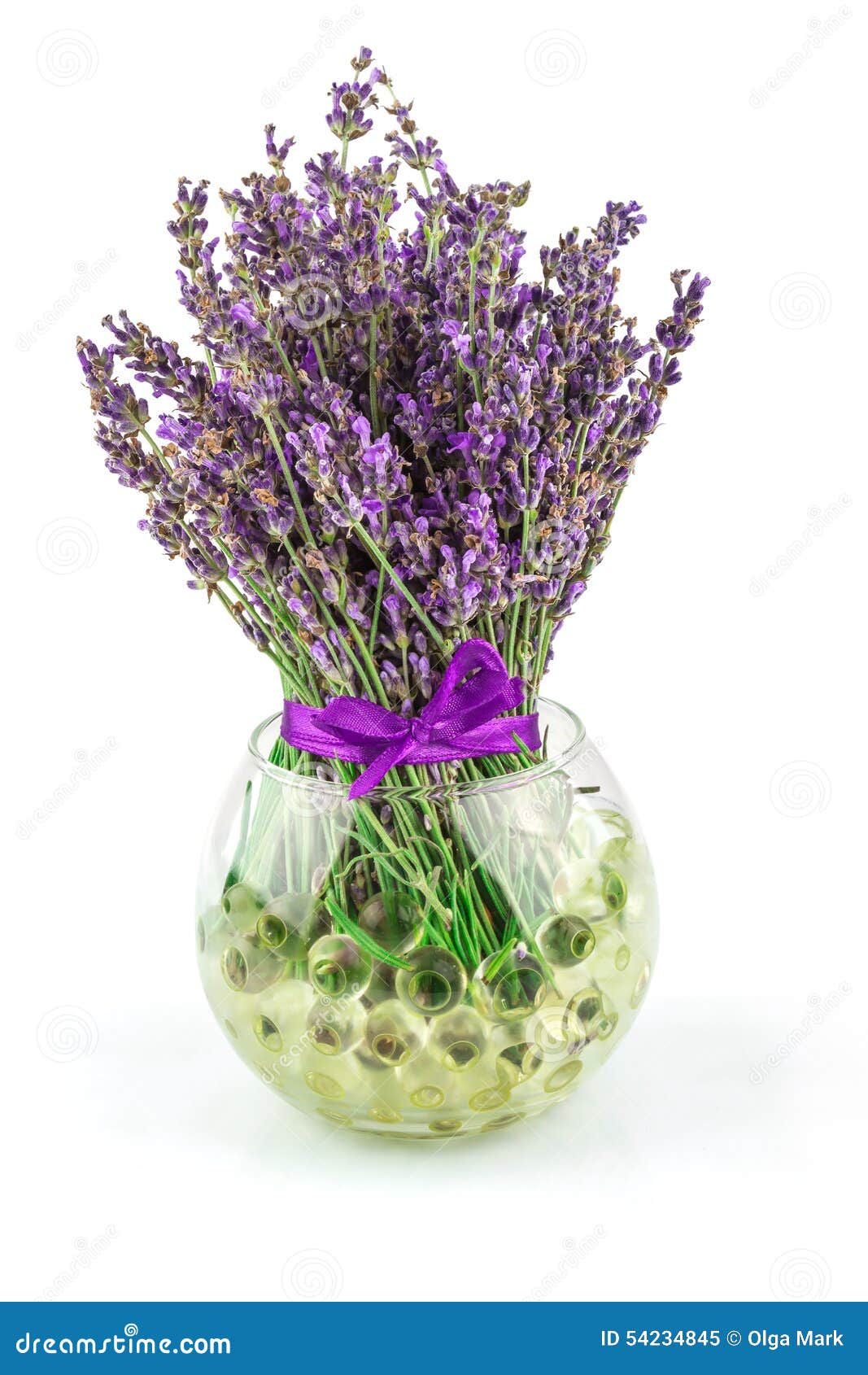 Flores Naturales De La Lavanda En Cuenco Con Las Bolas Del Agua Imagen de  archivo - Imagen de estambre, temprano: 54234845