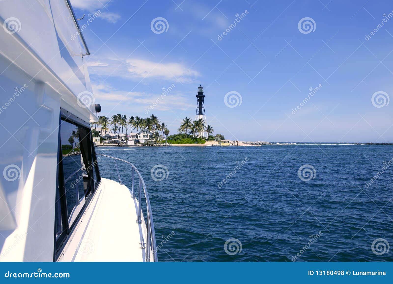 florida lighthouse pompano beach boats