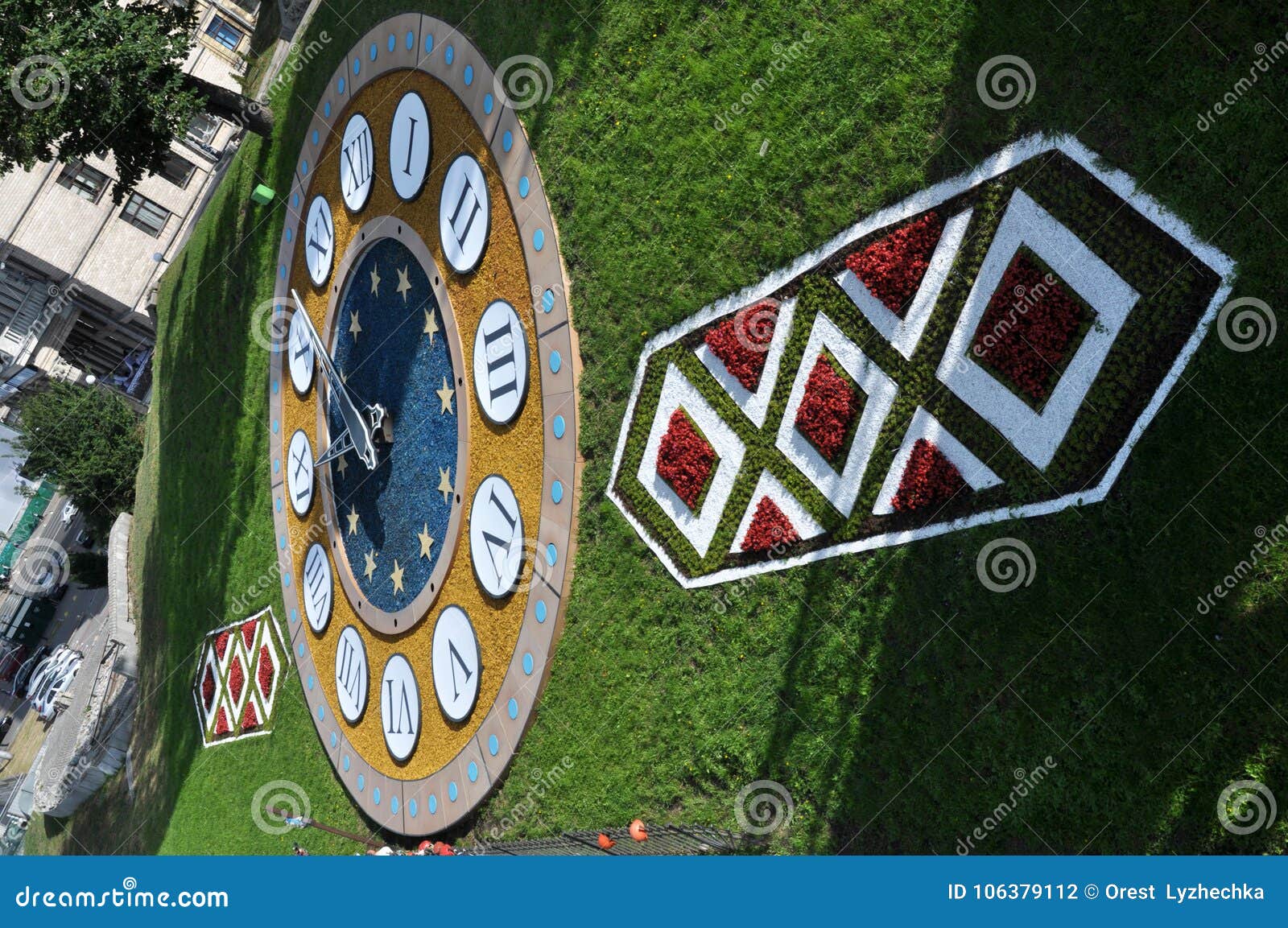 flower clock in the center of kyiv