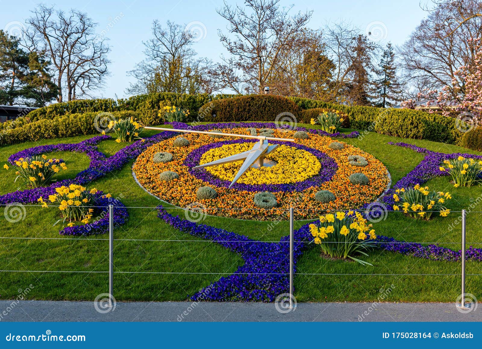 124 Jardin Anglais Photos Free Royalty Free Stock Photos From Dreamstime
