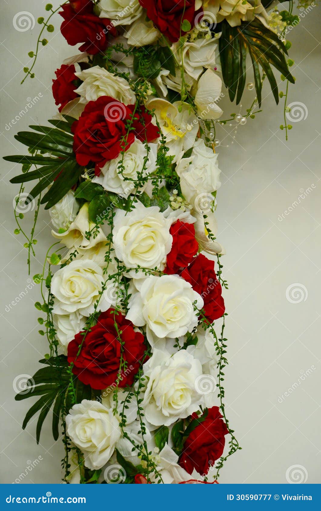 Flower decoration roses stock image. Image of shape, weddings 30590777