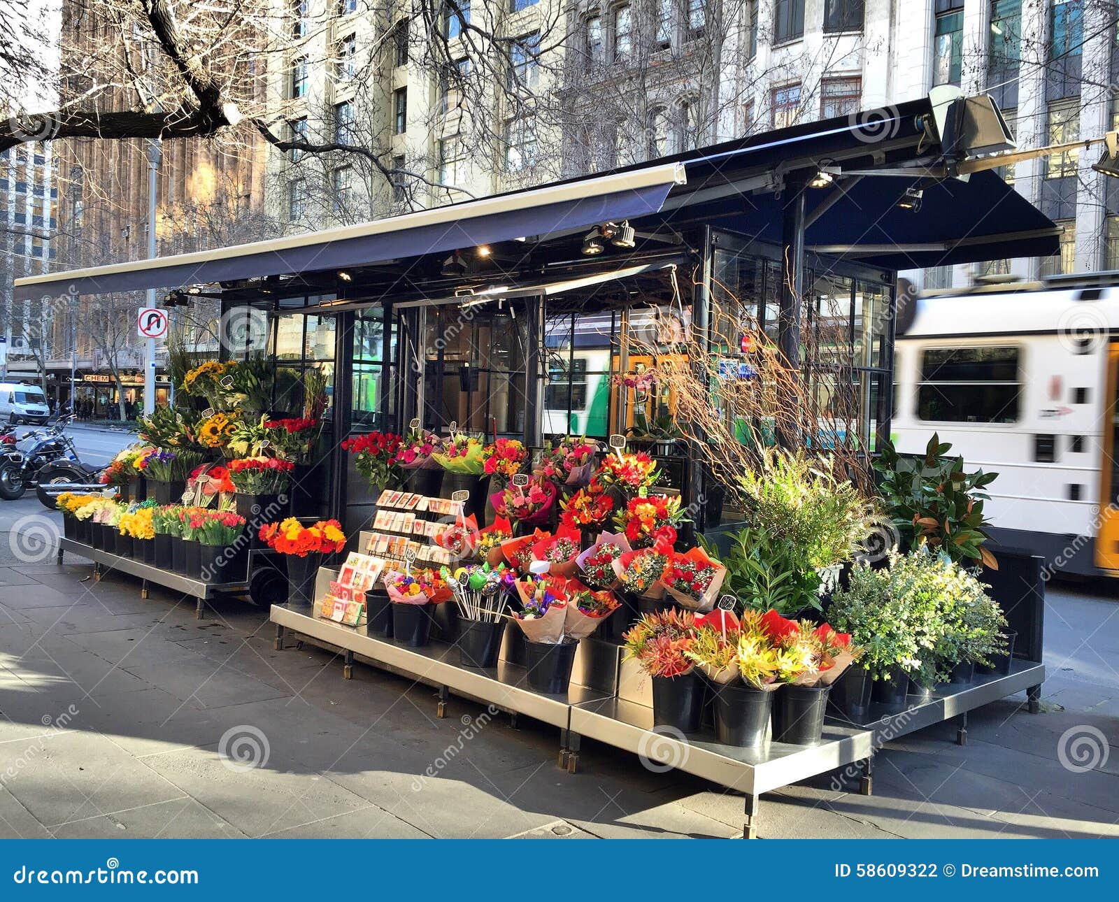 The flower shop editorial photography. Image of footpath - 58609322
