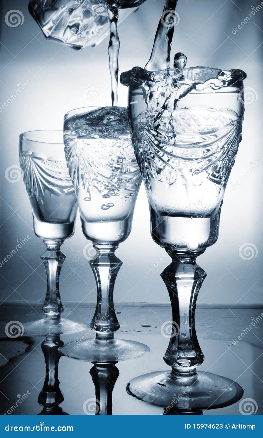 Flowing water in a glass stock image. Image of freshness 15974623