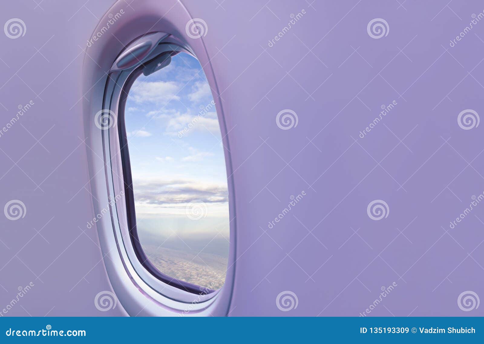 FlugzeugFenster Mit Wolken Hintergrund Auf Dem Thema Von