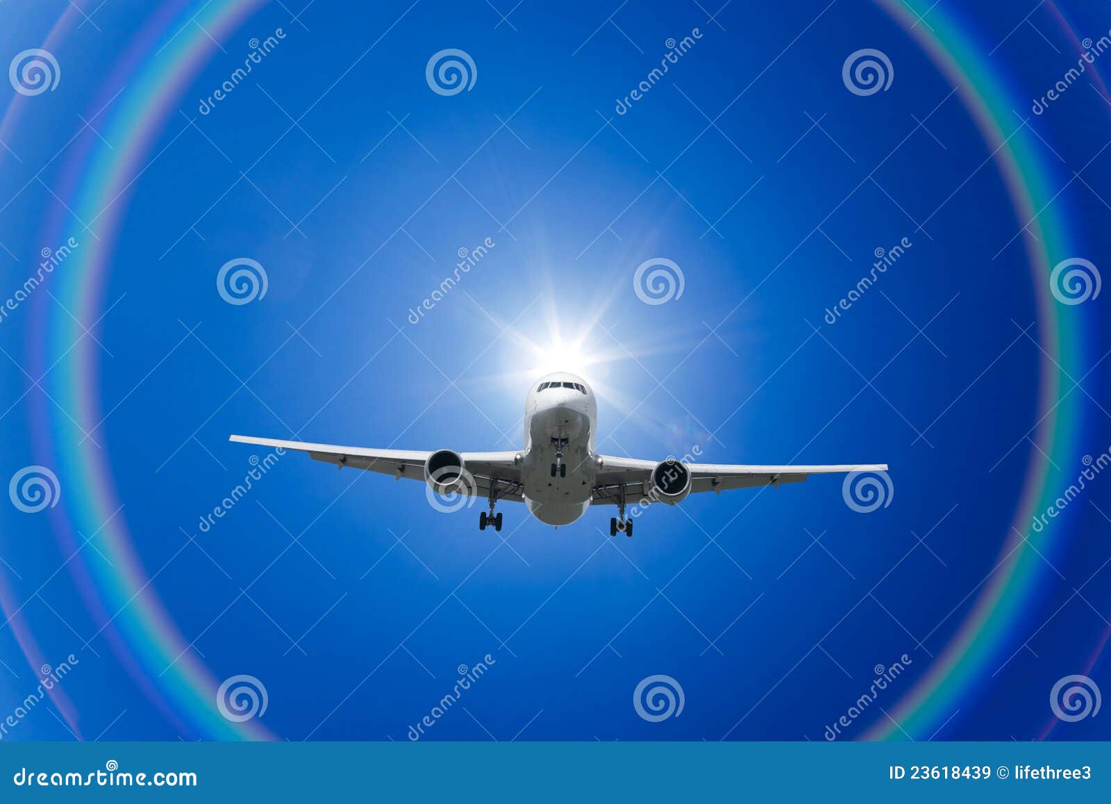Flugzeug-Wolken Und Regenbogen Stockbild - Bild von bunt, midair: 23618439