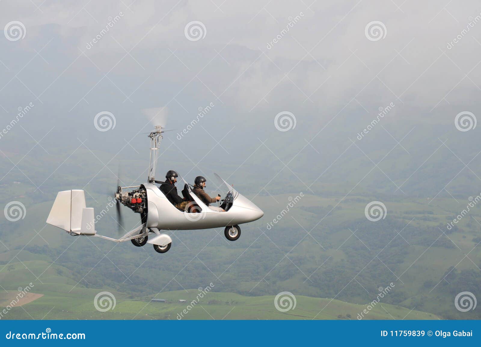 Flying autogyro stock image. Image of gyroplane, moving 11759839