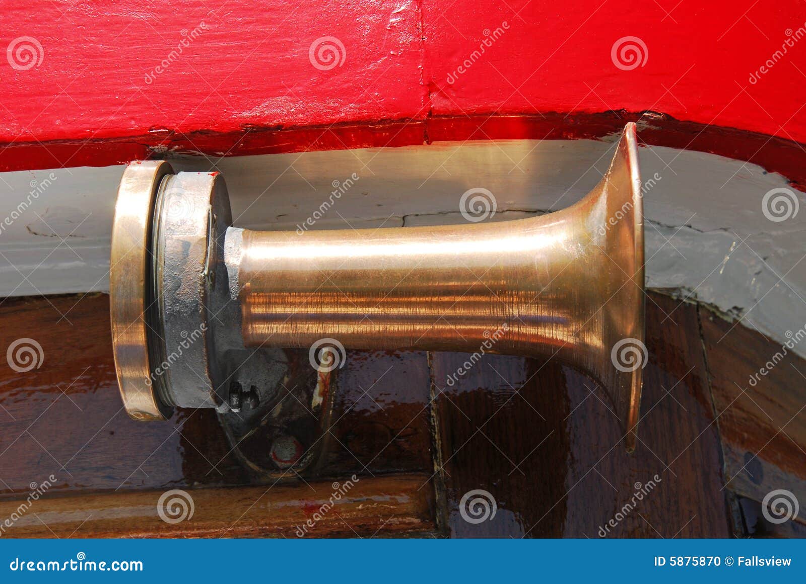 long horn fog horn long horn fog horn