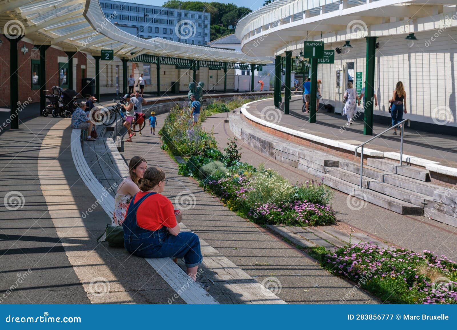 Folkestone Harbour Stock Illustrations – 2 Folkestone Harbour Stock