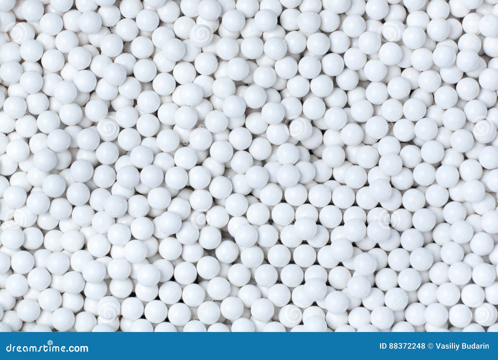 Fond Des Billes Blanches Bb De L'airsoft 6mm Photo stock - Image