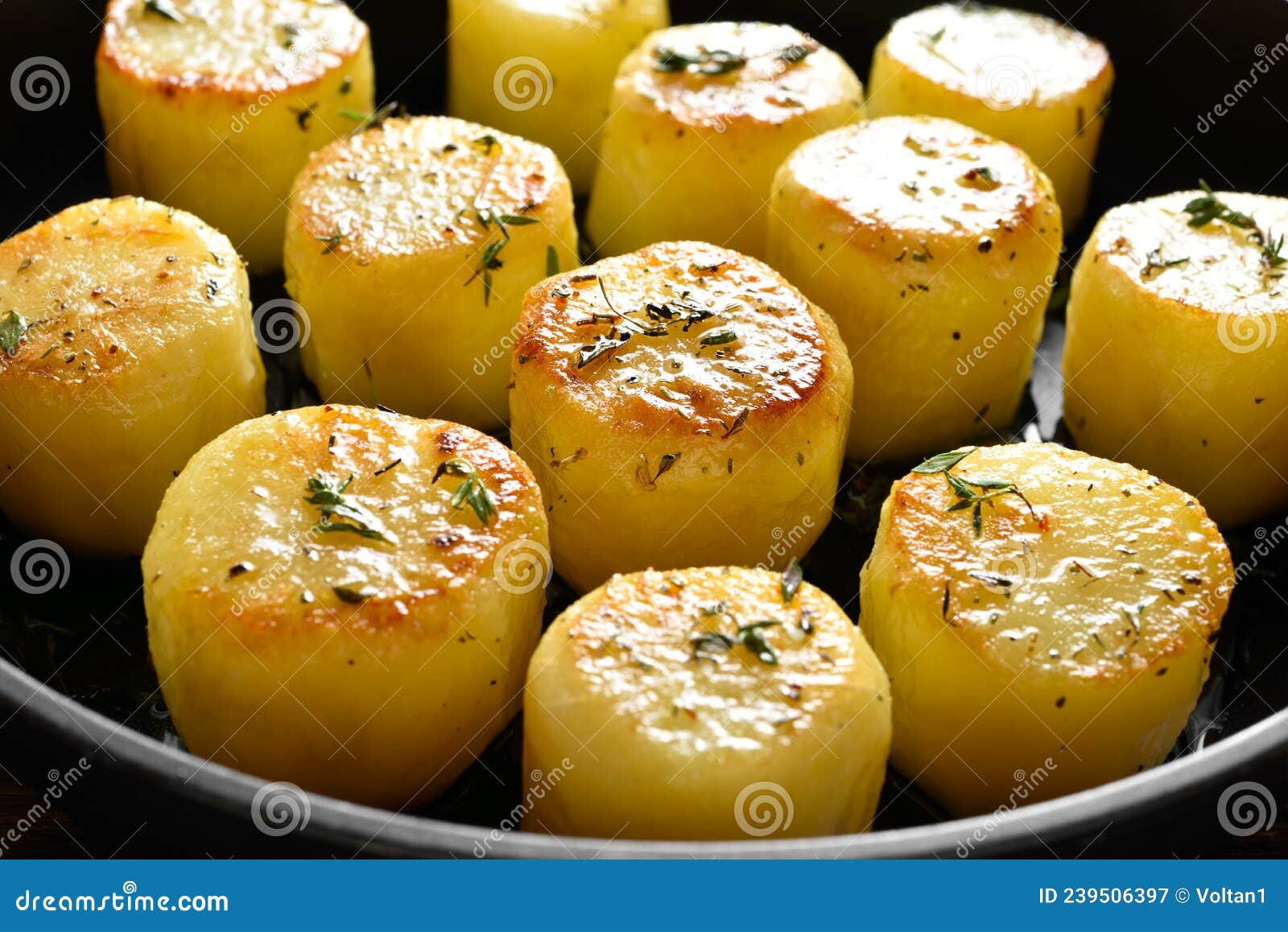 Fondant Potatoes in Frying Pan Stock Image Image of healthy, fondant
