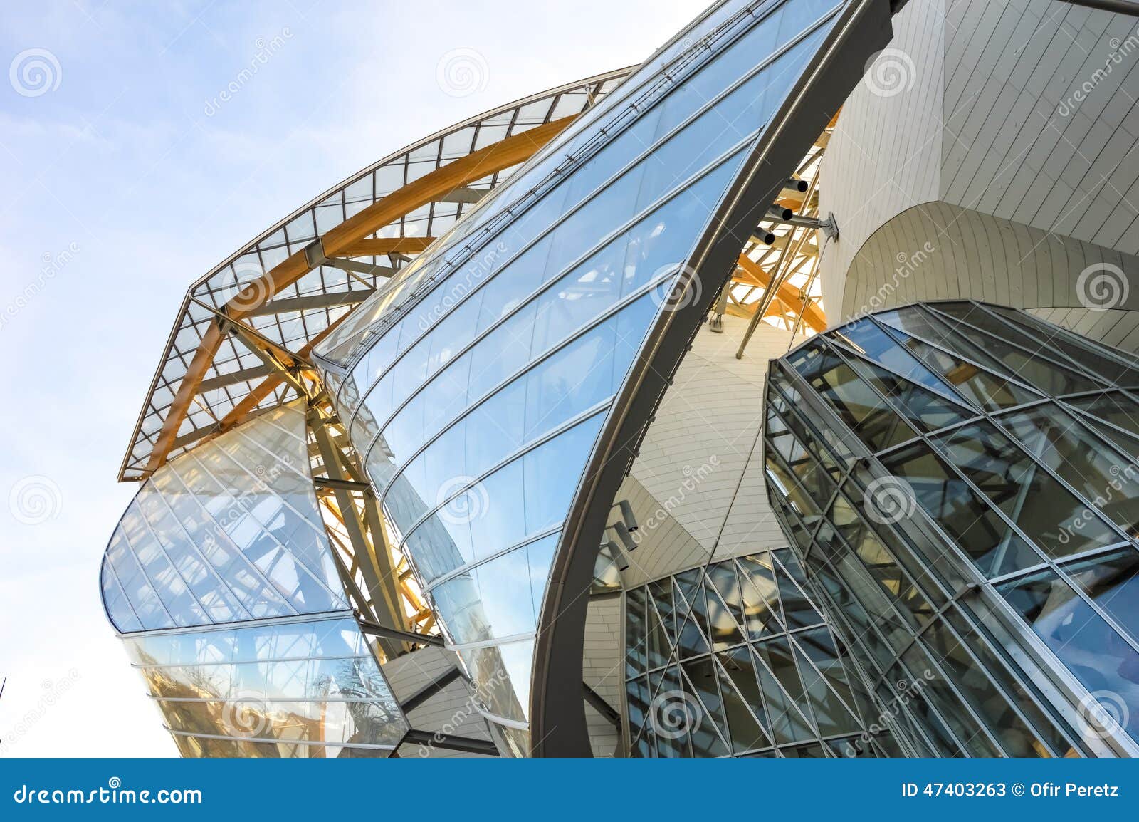 90+ Louis Vuitton Foundation Stock Photos, Pictures & Royalty-Free