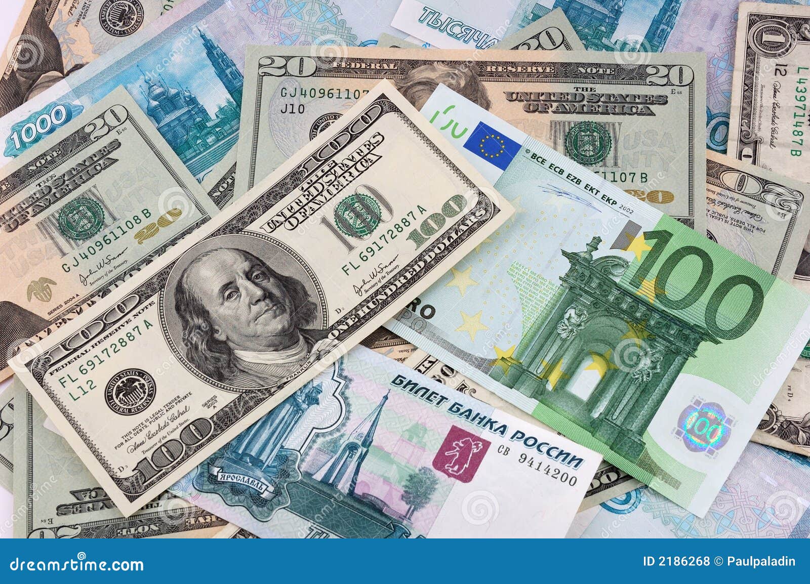 Доллары б рублях. Доллар и евро. Доллар и евро рисунок. Купюры евро и доллара. Купюры евро доллары рубли.