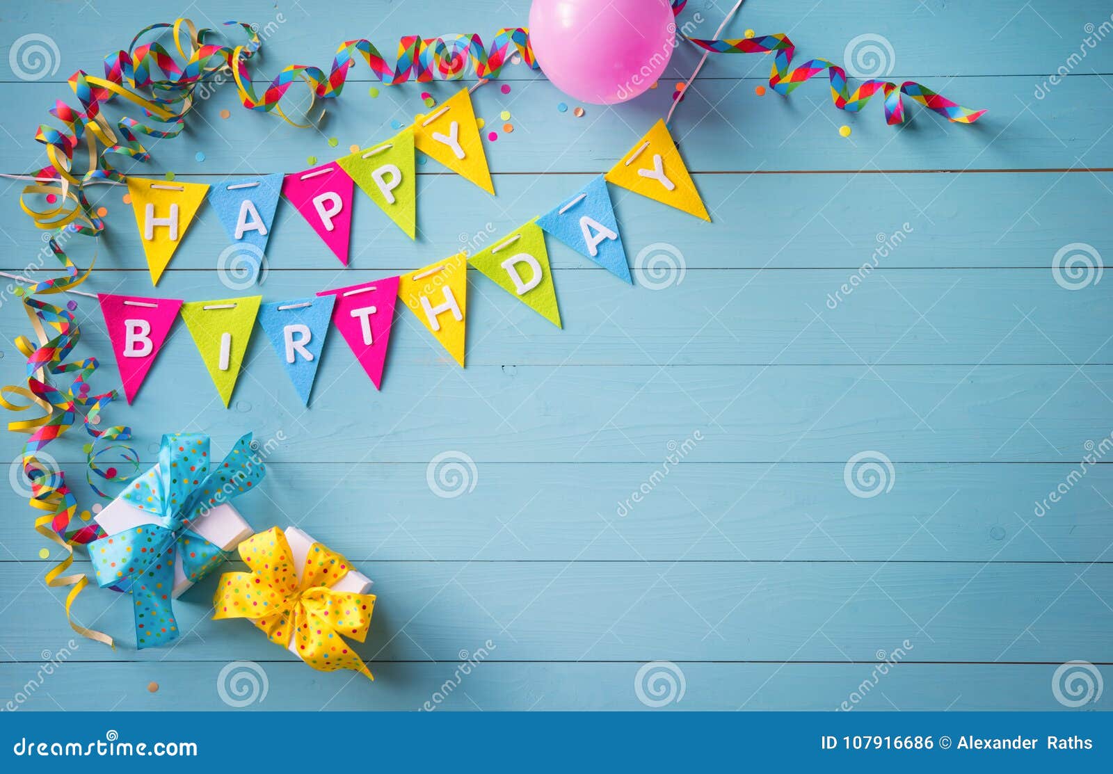 Fondo Del Partido Del Feliz Cumpleaños Con El Texto Y Las Herramientas Coloridas Foto de archivo - Imagen de presente, partido: 107916686 Fondo Del Partido Del Feliz Cumpleaños Con El Texto Y Las Herramientas Coloridas Foto de archivo - Imagen de presente, partido: 107916686