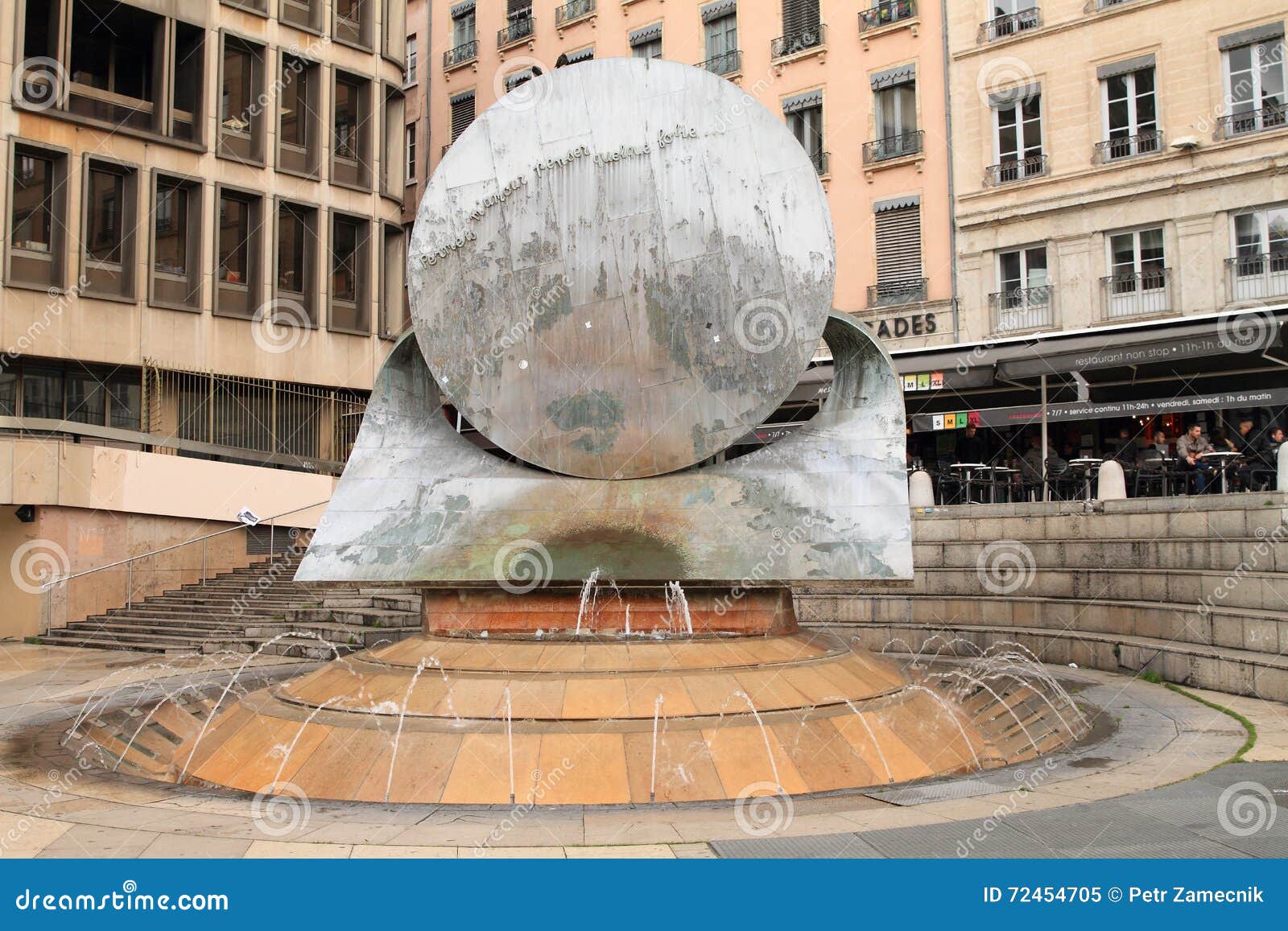 Fontaine Deau à Lyon Image éditorial Image Du Lyon 72454705