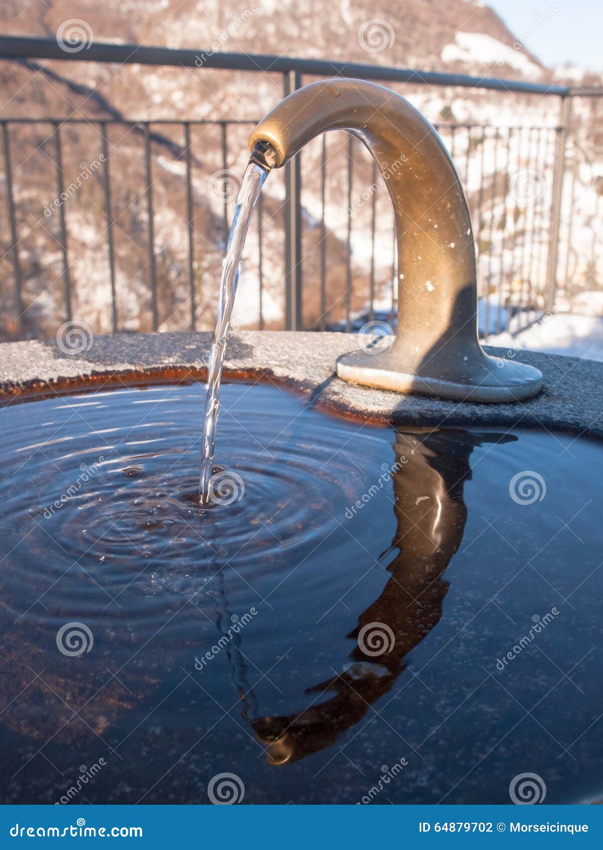 Fontaine Deau Artistique Photo Stock Image Du Architecture