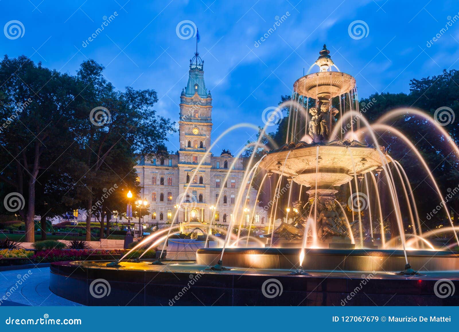 fontaine de tourny and the quebec parliament building, quebec c