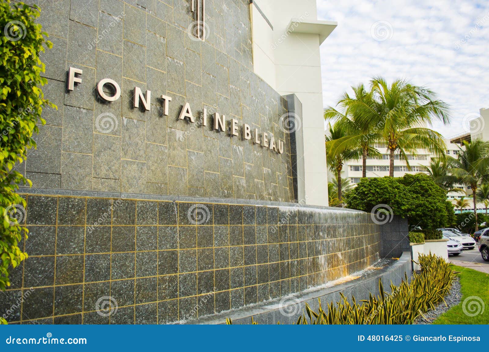 Fontainebleau Brunnen Miami Beach Redaktionelles Bild Bild Von Collins Brunnen 48016425