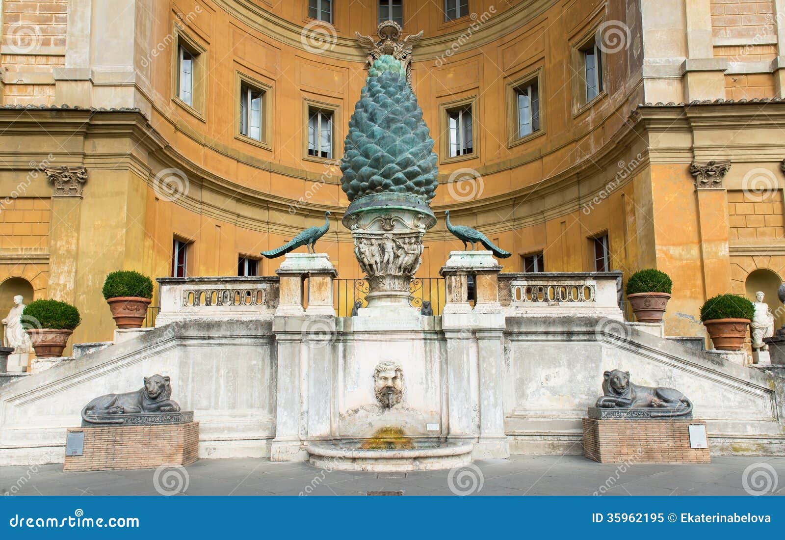 fontana-della-pigna-pine-cone-fountain-s
