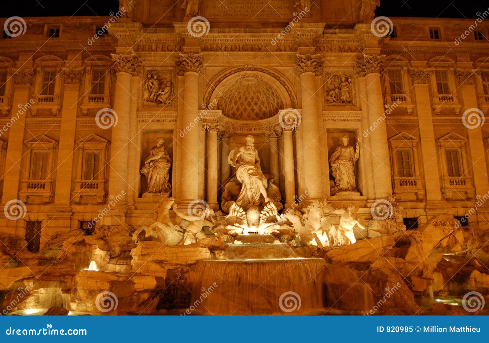 fontana di trevi, by night