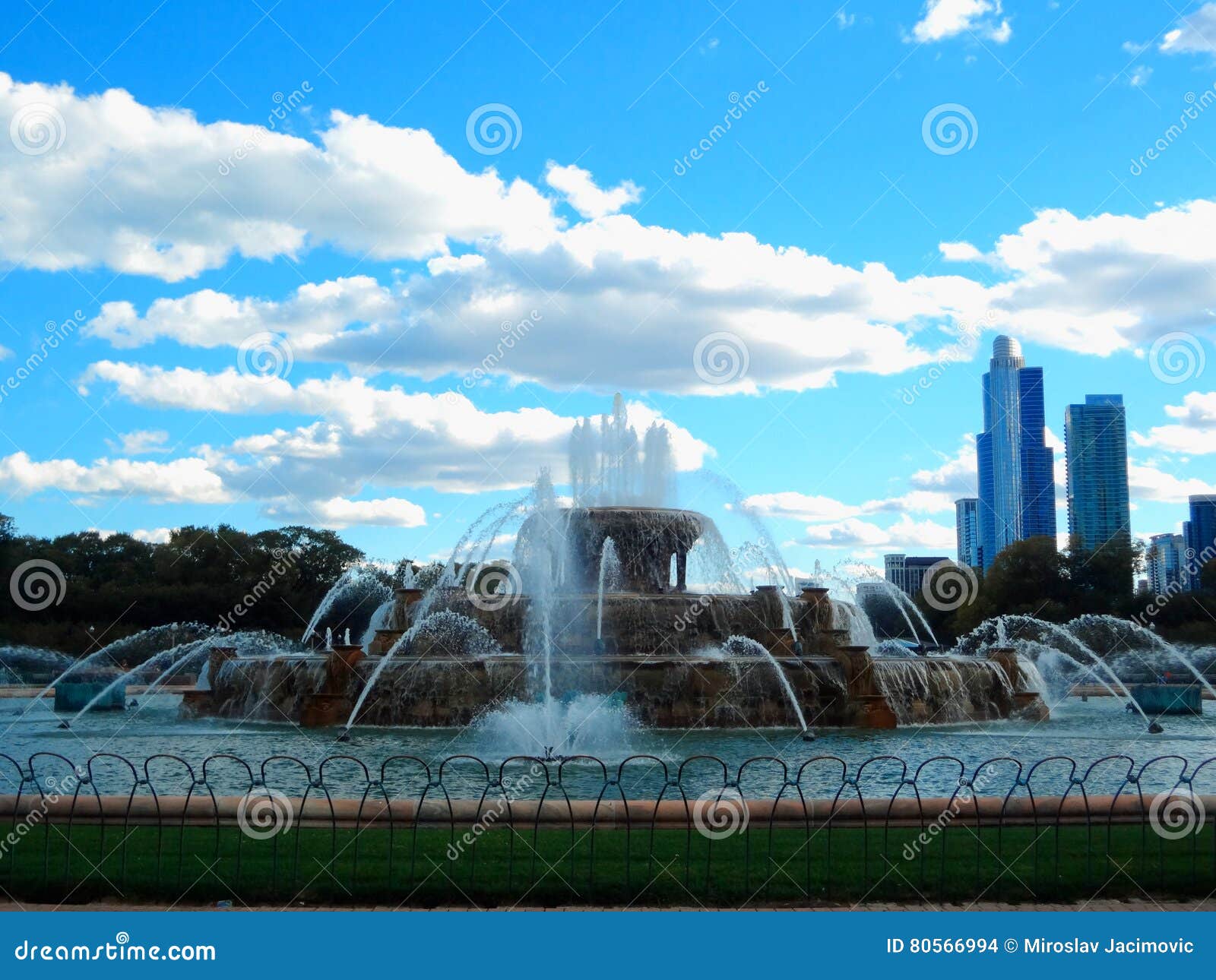 Fonte de Buckingham em Grant Park em Chicago, Estados Unidos