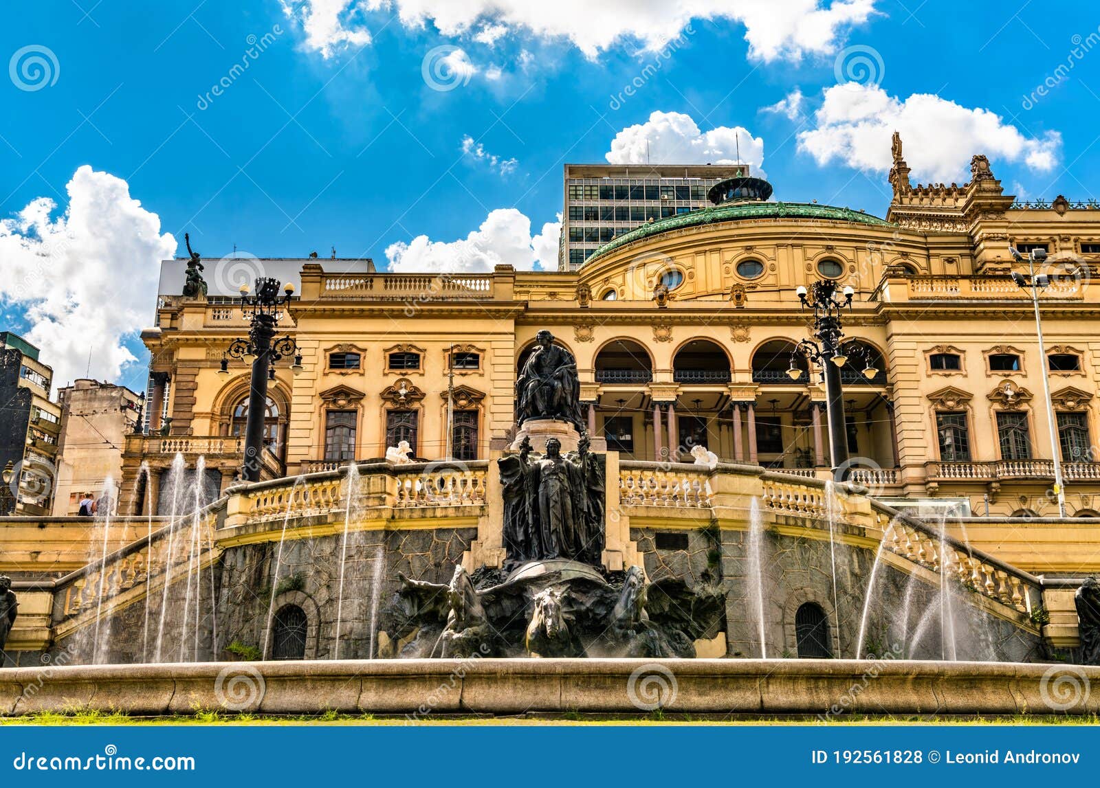 fonte dos desejos fountain in sao paulo, brazil